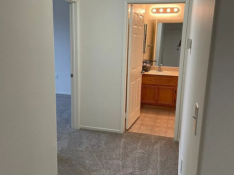 16710 Sherman Way — Photo 16