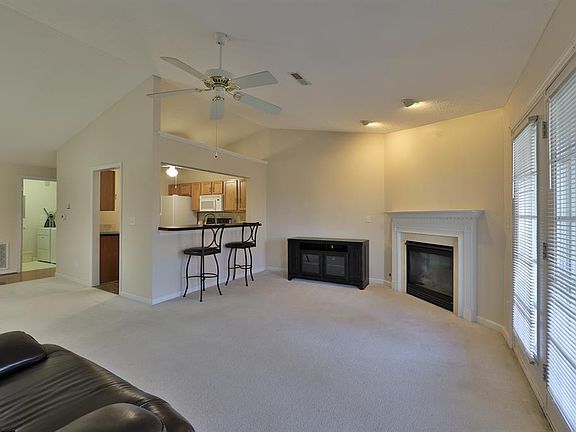 5th image of 7883 Jessies Way #16-103