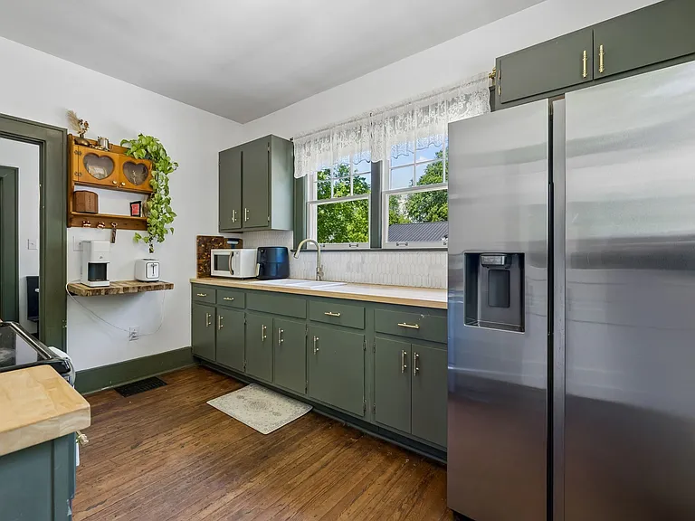 821 Greenwood Ave — Photo 12