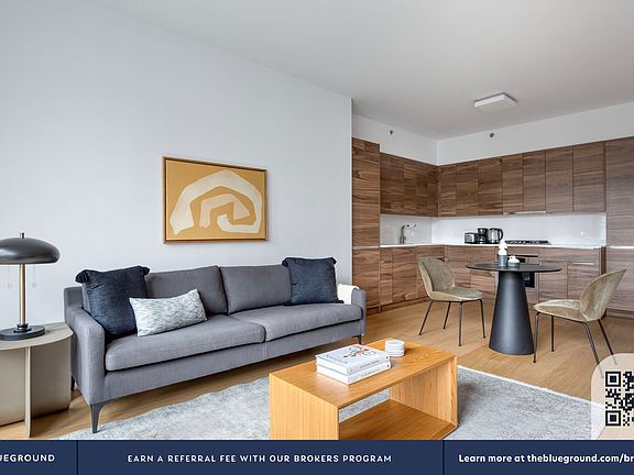 3rd image of 171 Suffolk St #7E