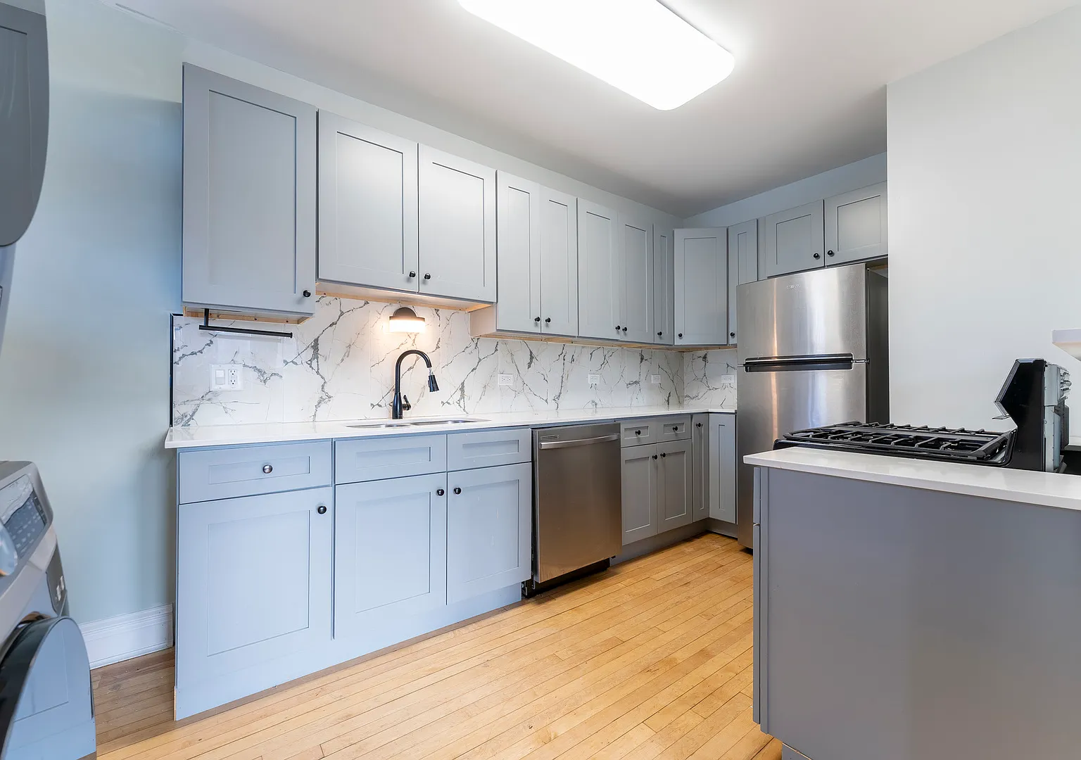 3 bed, 1100 sqft, $2,600 — Photo 4