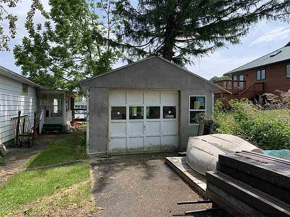 5th image of 136 Lighthouse Dr