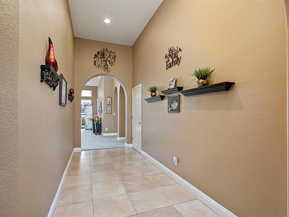 4th image of 2668 Aspen Valley Ln