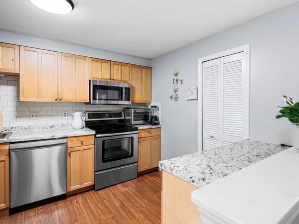 11 Gibbs St UNIT C40, Worcester, MA 01607