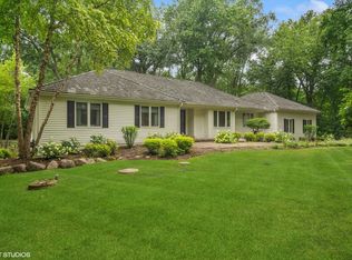 23970 N Gabriel Dr, Lake Zurich, IL 60047