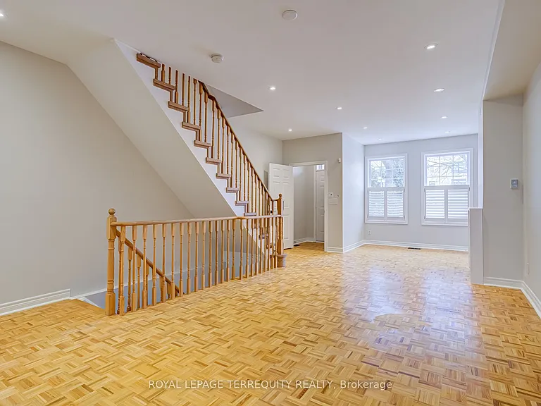 244 George St — Photo 13