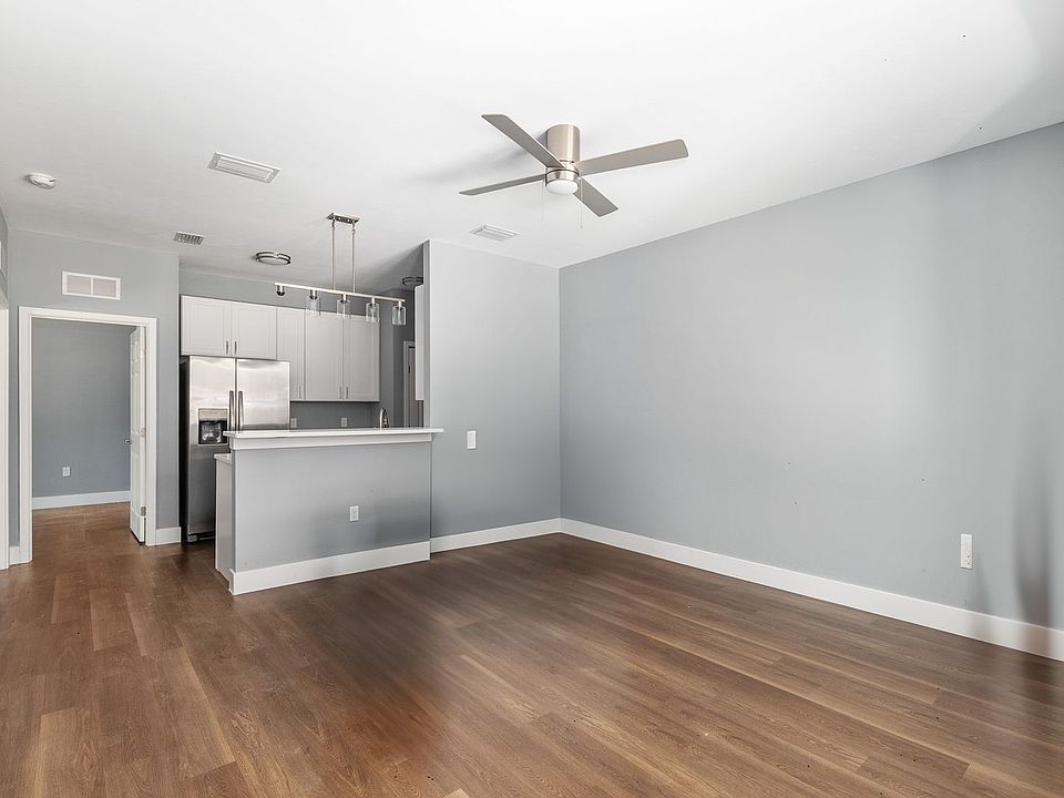 1st image of 420 NW 3rd Ave #1