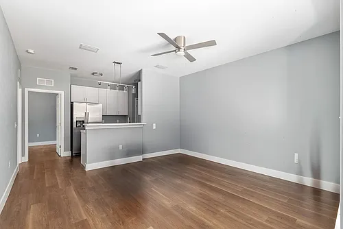 420 NW 3rd Ave #1 Photo 1