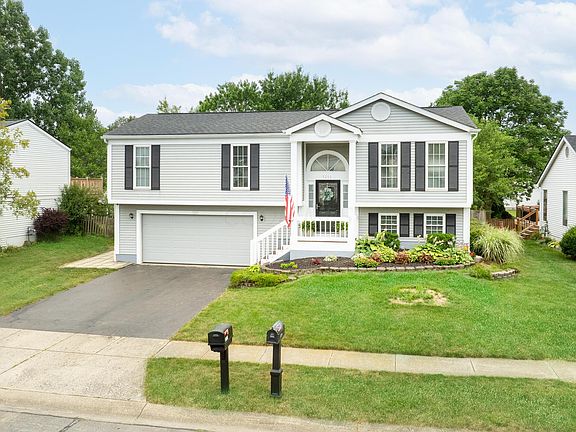 2nd image of 5251 Aurora Dr