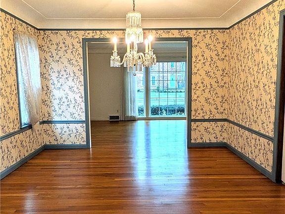 5th image of 2316 Glendon Rd