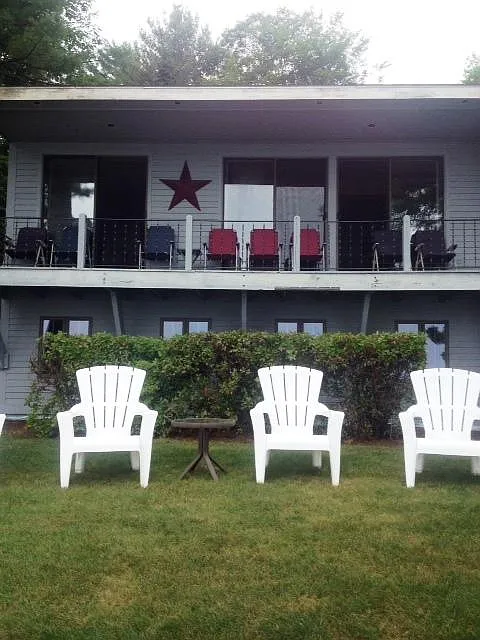 4 bed, 3000 sqft, $4,800 — Photo 2