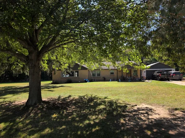 6334 Becht Rd E, Coloma, MI 49038
