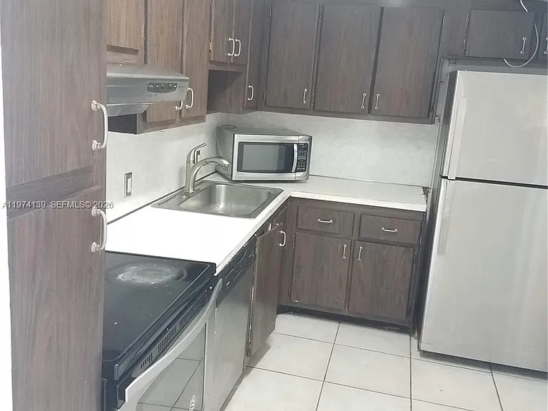 3475 N Country Club Dr #805 — Photo 6