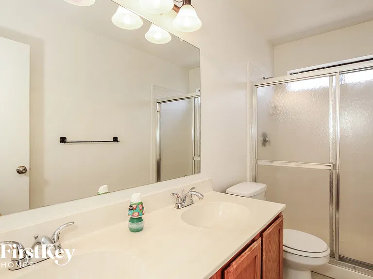 10015 N 65th Ave — Photo 9