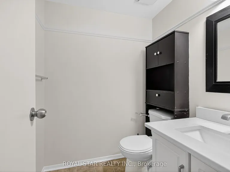 762 Saint Andre Dr #5B — Photo 11