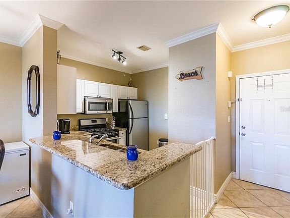 4th image of 2729 Via Murano Unit 435