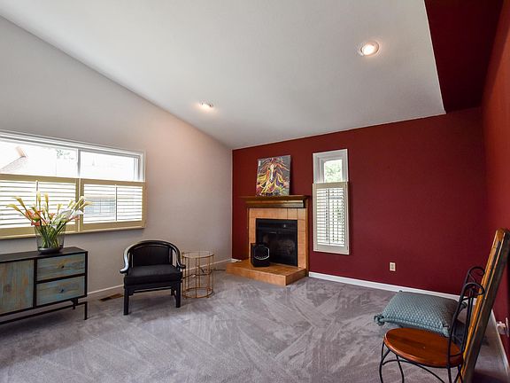 5th image of 3915 Michener Dr