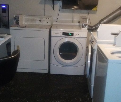 5th image of 435 Jefferson Ave APT 5