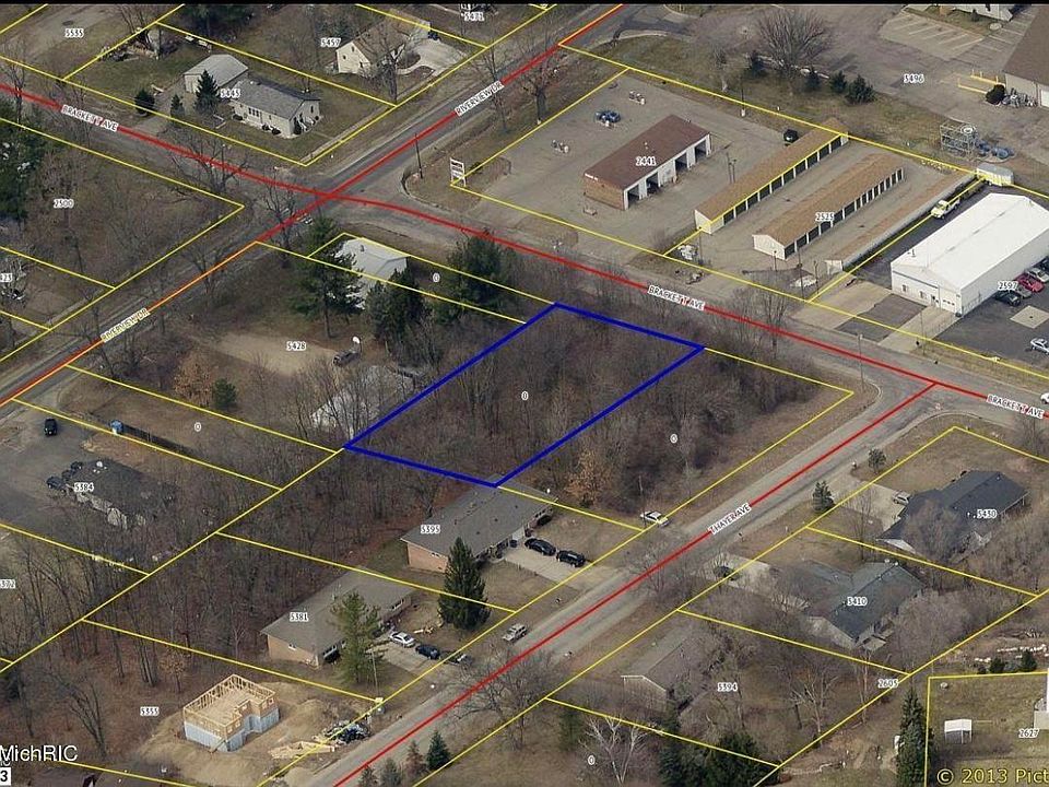1st image of 2570 Brackett Ave