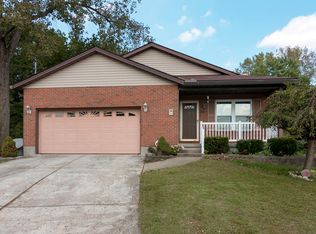 2405 Buckingham Ct, Middletown, OH 45044