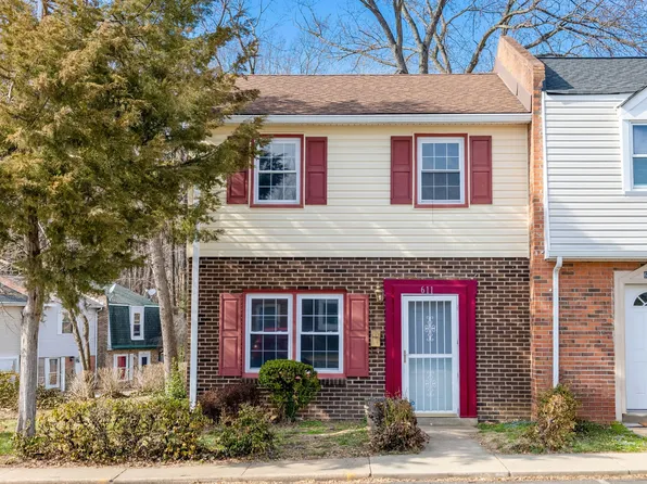 611 Denton Cir, Fredericksburg, VA 22401