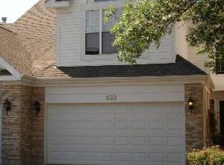 632 Citadel Dr, Westmont, IL 60559