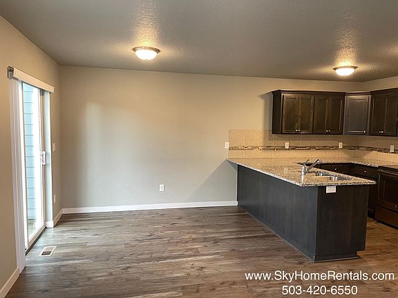 2nd image of 3532 Anchor Ct NE