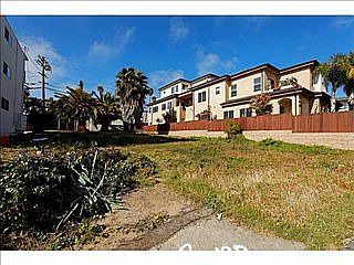 4th image of 366 Playa Del Norte St
