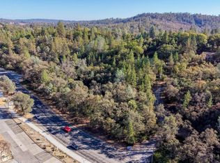 10531 Combie Rd, Grass Valley, CA 95602