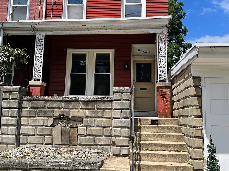 511 W Frederick St — Photo 1