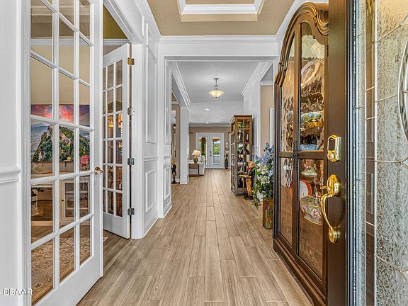 5th image of 214 Ashford Lakes Cir