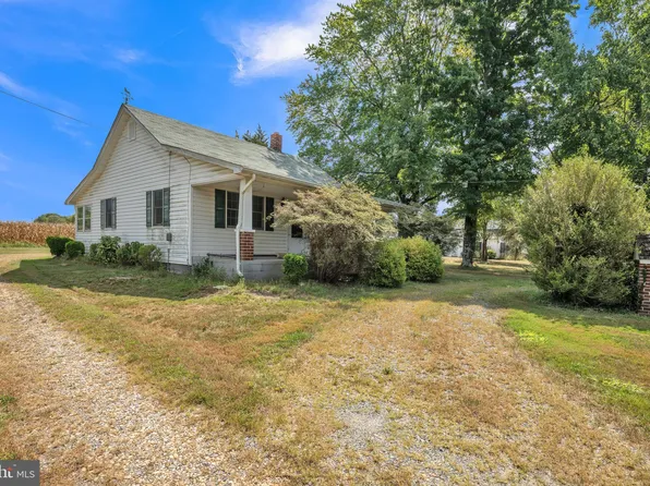 24730 Colton Point Rd, Clements, MD 20624