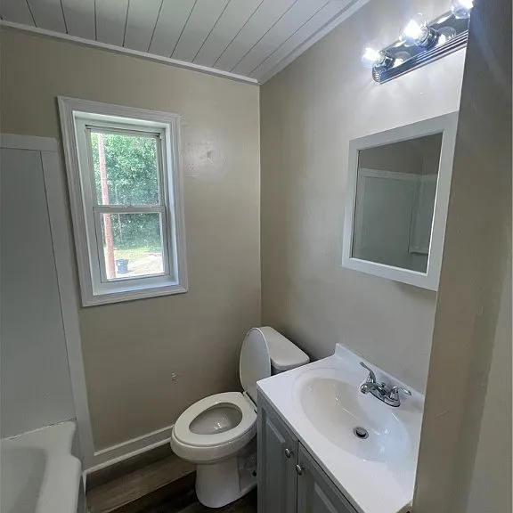 302 Monticello Dr — Photo 4