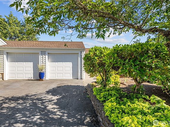 2nd image of 13717 SE 256th Place