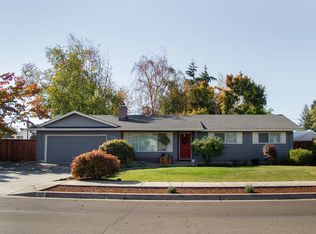 3340 Hyacinth St, Eugene, OR 97404