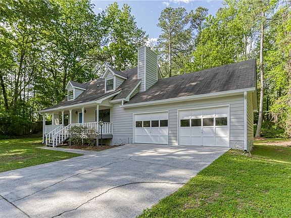 2nd image of 6045 Matthew Ln