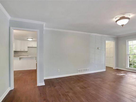 5th image of 176 Forest Ln NW