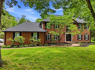 14 Woodclyffe Rd, Hurricane, WV 25526