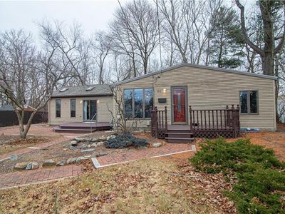 50 Tower Ave, East Providence, RI, 02914