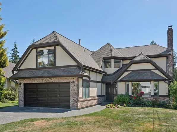 2446 Tolmie Ave, Coquitlam, BC V3K 3E7
