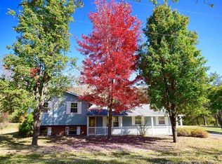 65 Valley Dr, Dittmer, MO 63023