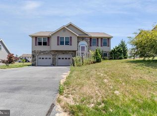 8 Osprey Way, Shippensburg, PA 17257