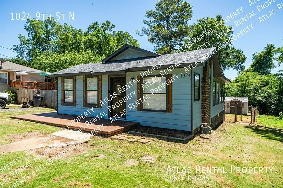 Quiet Street, Big Backyard! Renovated 3BR Home in Bessemer — Photo 2
