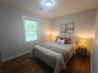 920 Friendly Pl, Charlotte, NC 28213