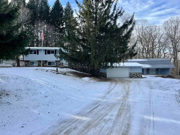 9069 Highway 144, Kewaskum, WI 53040