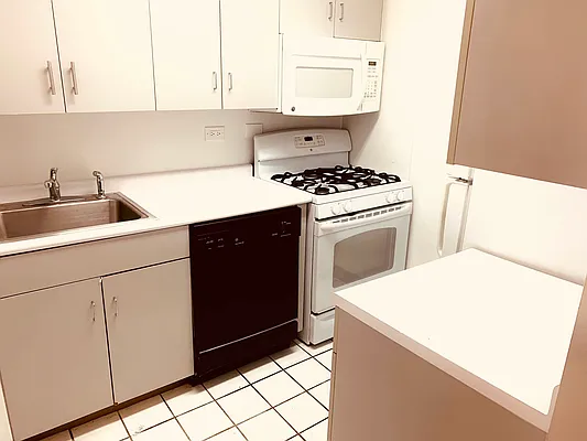 Rented by Chapin Group East | media 10