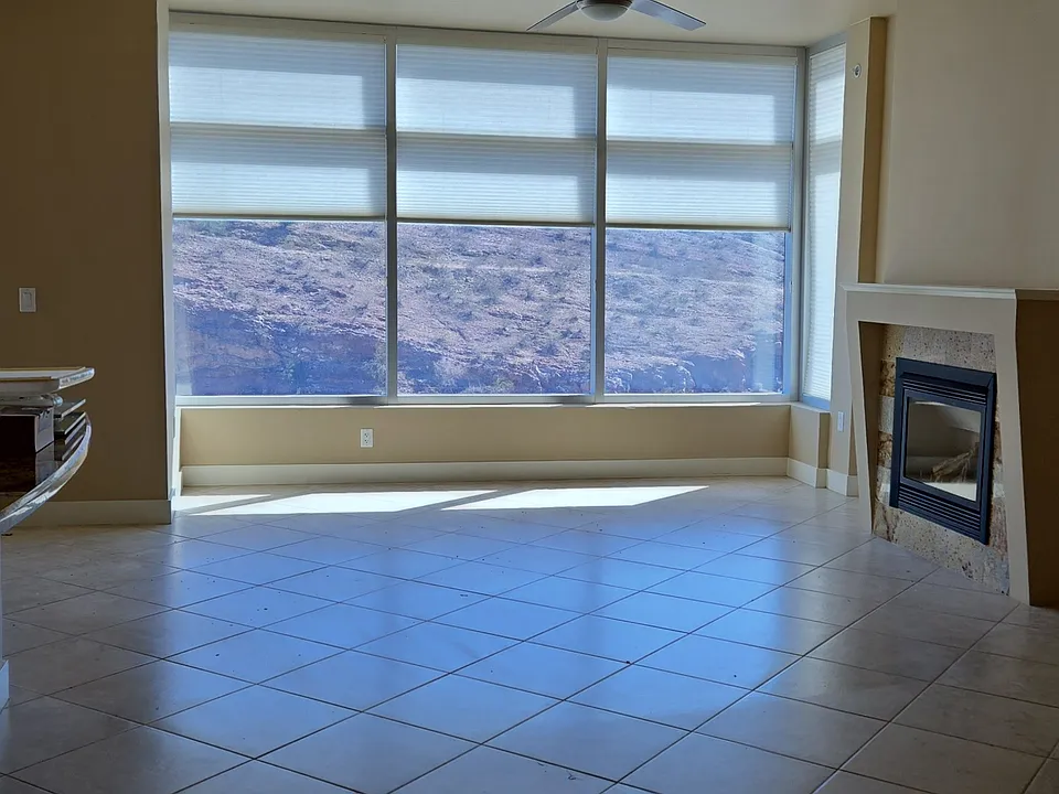 140 E Rio Salado Pkwy #301