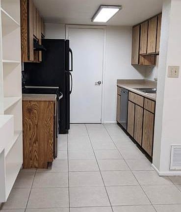 5th image of 4423 E Pueblo Ave