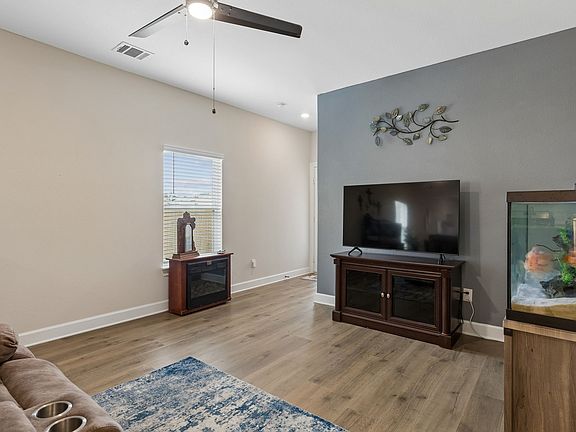 4th image of 1217 Princeton Hts