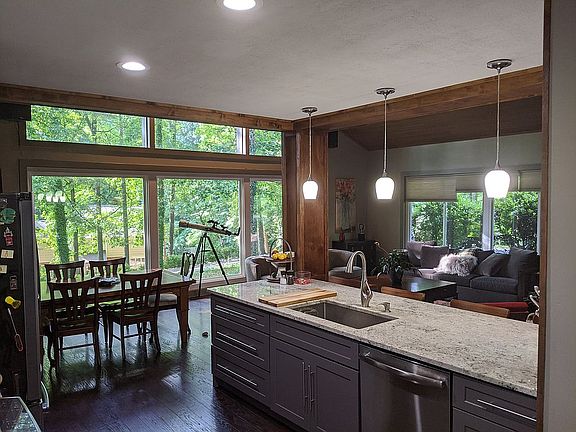 2nd image of 357 Tremont Cir SE
